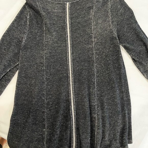 Sweater - Picture 2 of 3